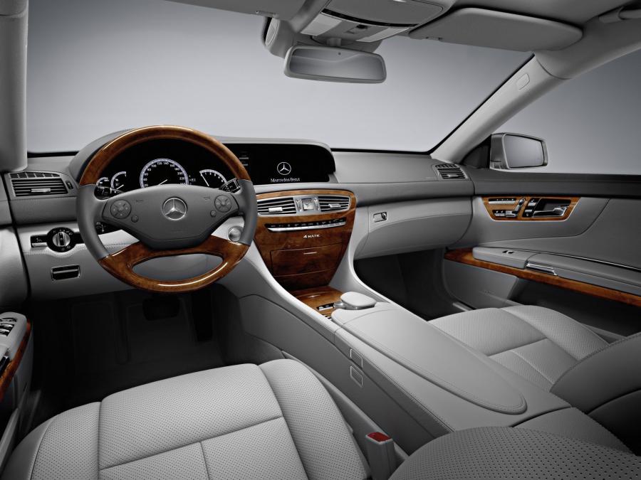  Mercedes-Benz CL500 4Matic 2010 года  (фото 6 из 13)